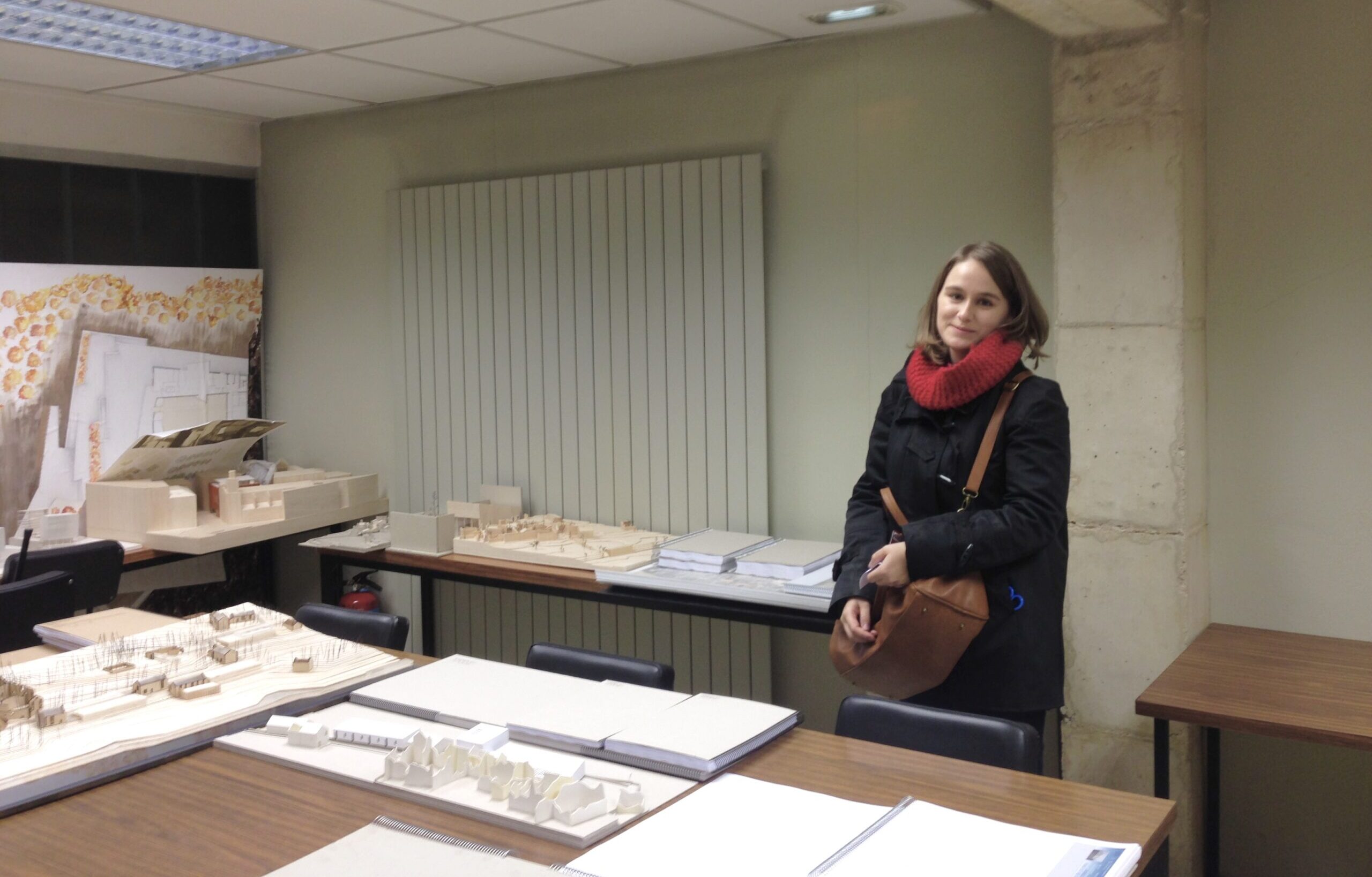 juana segado biografía entrega proyecto fin carrera universidad navarra maqueta planos escuela arquitectura