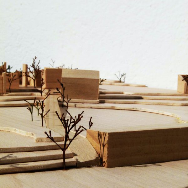 maqueta madera proyecto fin carrera juana segado universidad navarra jánovas centro social deportivo huesca