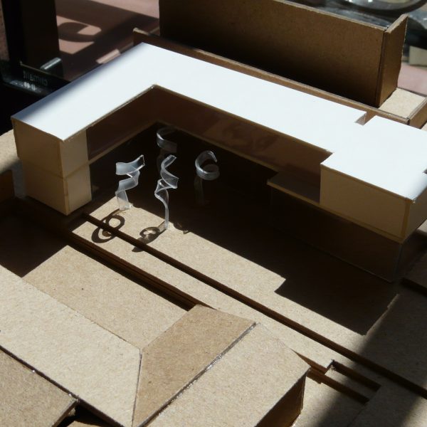 maqueta cartón arjonilla jaén rosario segado arquitectos centro día noche encaje urbano plaza