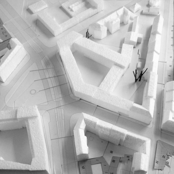 maqueta volumen concurso bob gysin partner bgp zurich suiza munich oficinas consejería salud alemania blanco encaje urbano